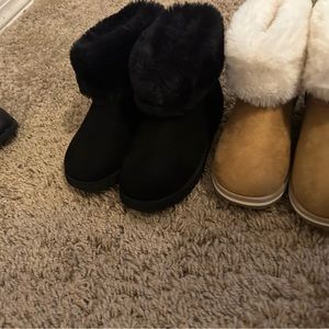 Bundle of boots Toddler girls